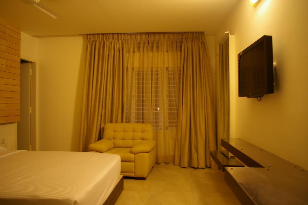 Roseline Suites Bangalore Exterior foto