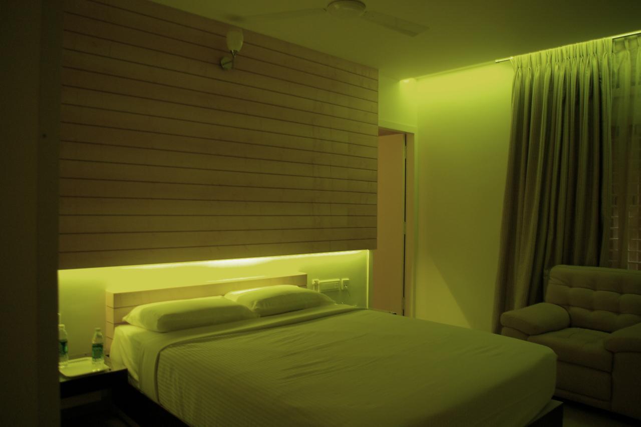 Roseline Suites Bangalore Exterior foto